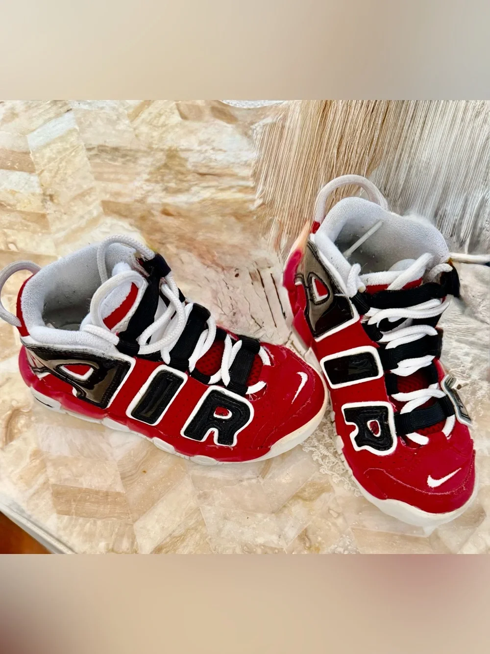 Nike Air Kids Red, Black and White Air More Uptempo Sneak